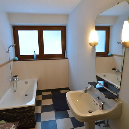 Charming Holiday In Halleux With Garden בית נופש Halleux (Luxembourg)